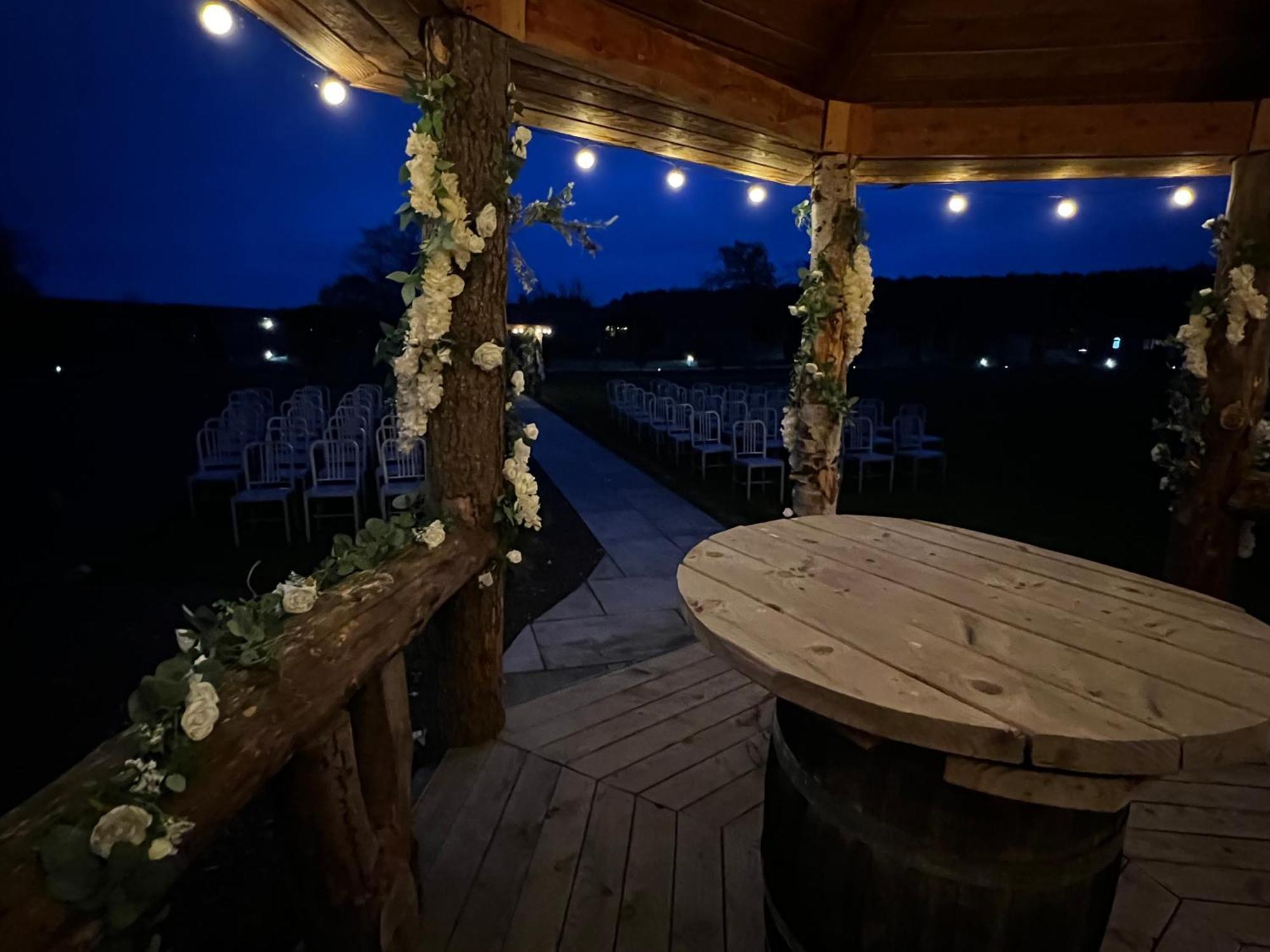 Lodge Silverwood Luxury & Bistro Barn