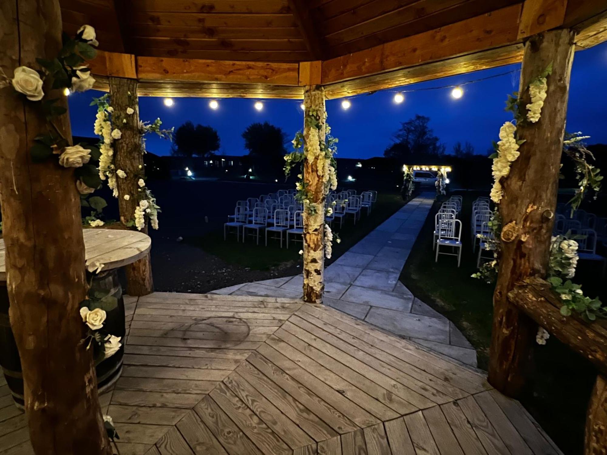 Silverwood Luxury & Bistro Barn Perth