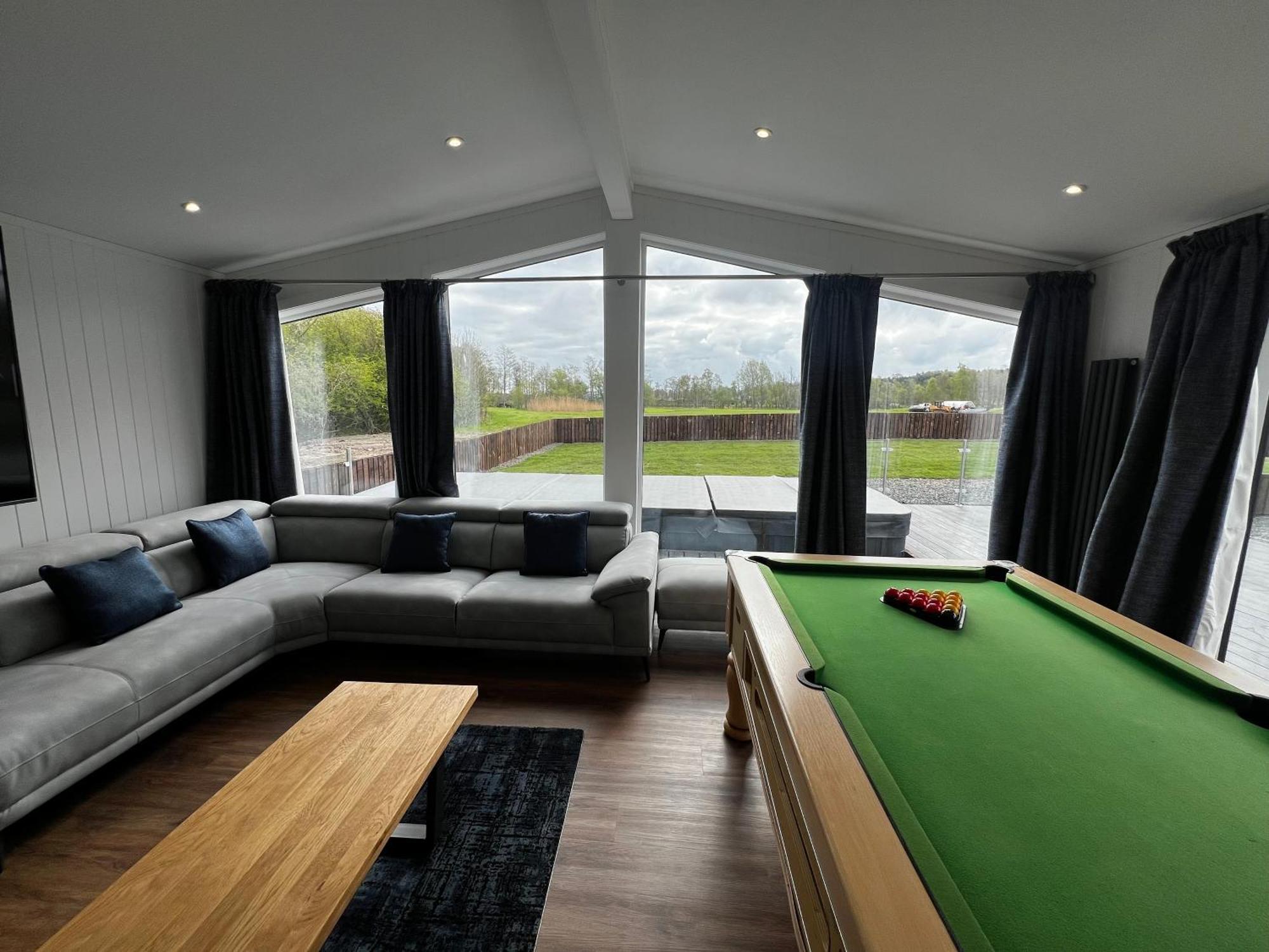 Lodge Silverwood Luxury & Bistro Barn *