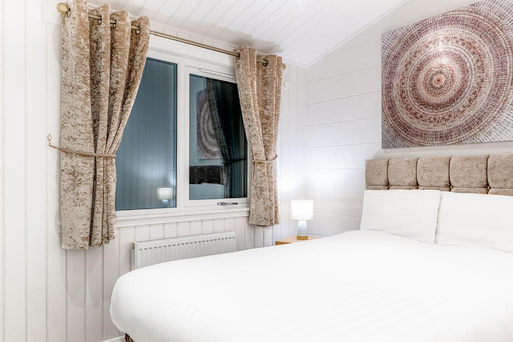 Silverwood Luxury & Bistro Barn * Perth