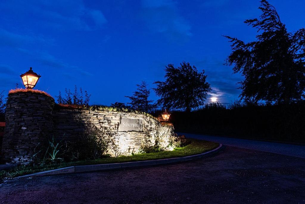 Silverwood Luxury & Bistro Barn Lodge