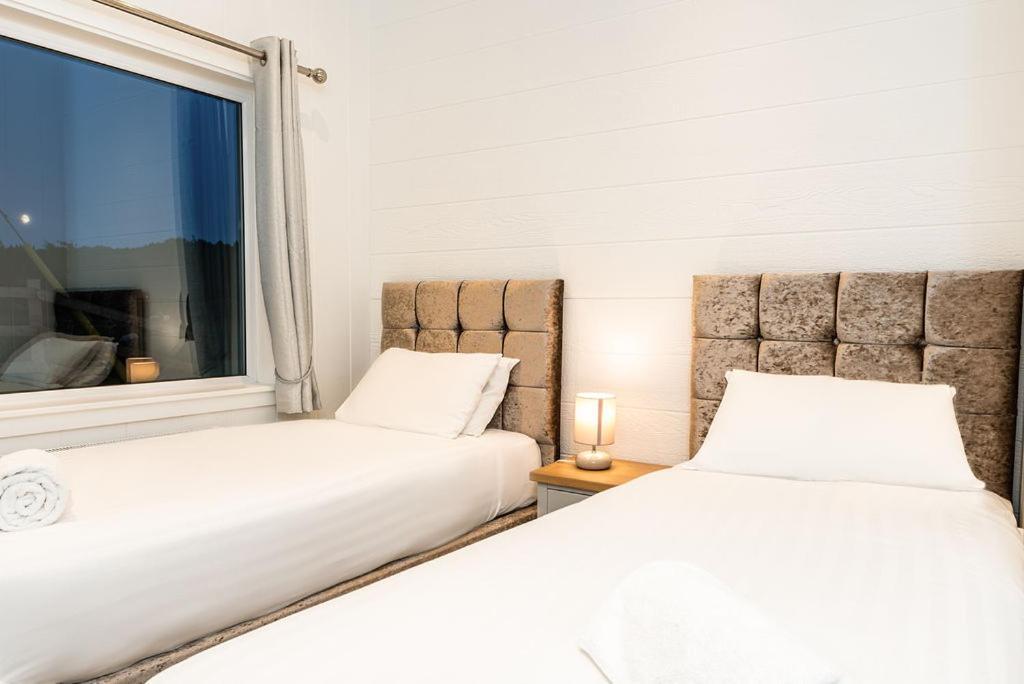 Silverwood Luxury & Bistro Barn Lodge
