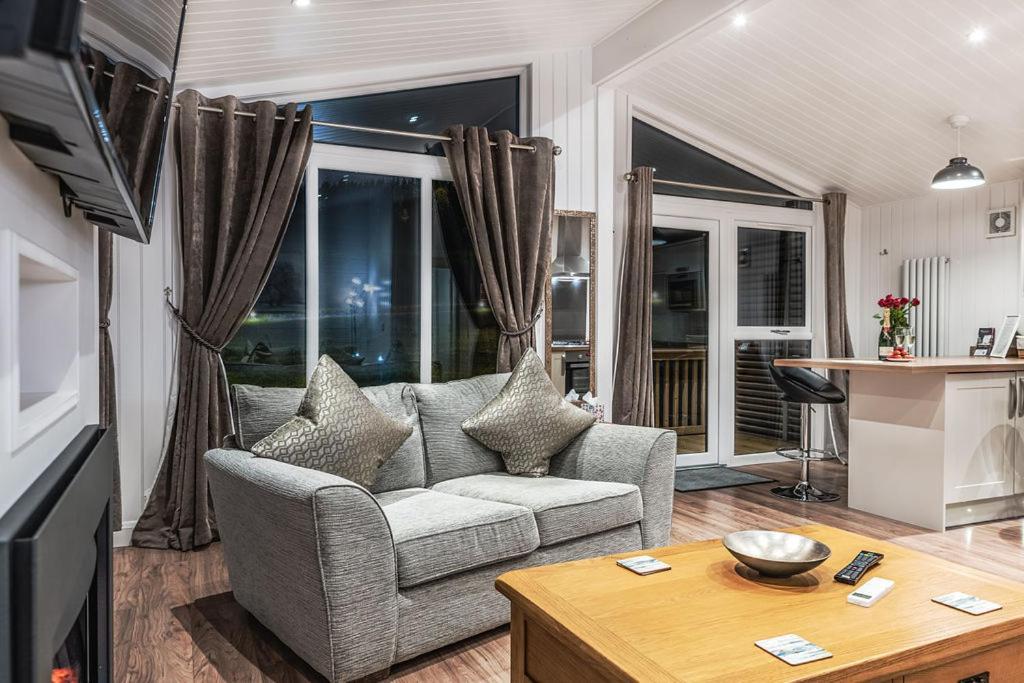 Silverwood Luxury & Bistro Barn Lodge Perth